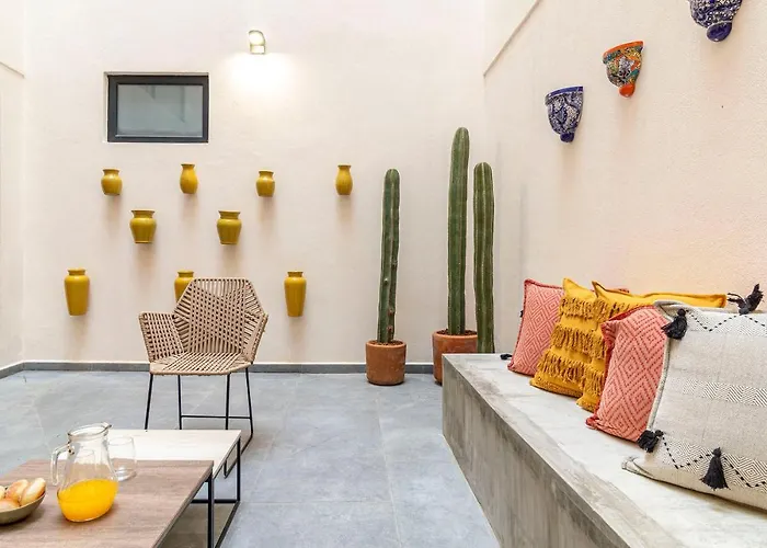 Casa Colima By Kukun Aparthotel 4*